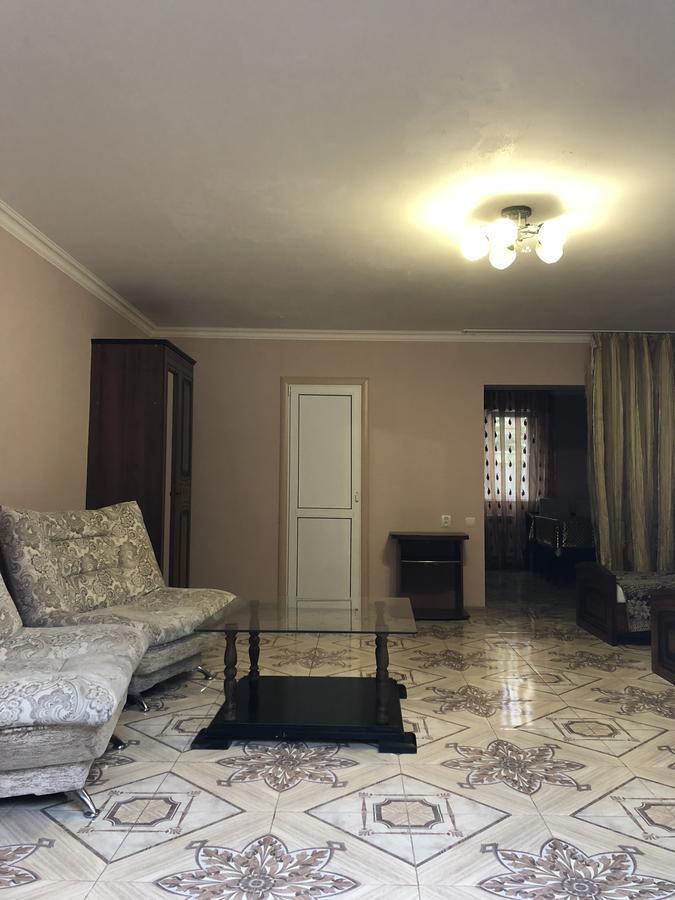 Guest House Dvin Adler Bagian luar foto